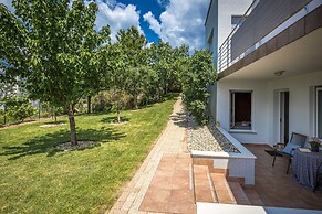 Terra Magica Deluxe Apartment OR Room with Private Parking, Terrace an