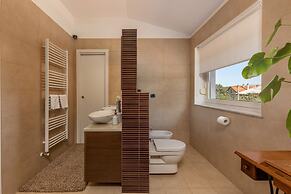 Terra Magica Deluxe Apartment OR Room with Private Parking, Terrace an