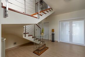 Terra Magica Deluxe Apartment OR Room with Private Parking, Terrace an