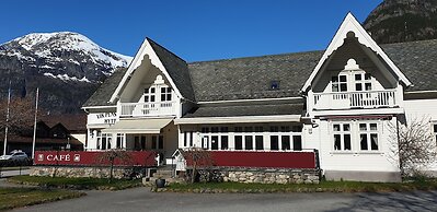 Vik Pensjonat og Hytter