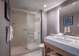 Hyatt Place Austin / Lake Travis / Four Points