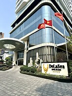 DeLaSea Ha Long Hotel
