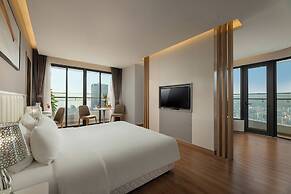 DeLaSea Ha Long Hotel