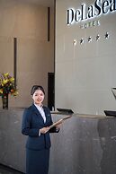 DeLaSea Ha Long Hotel