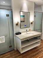 Tinian Diamond Hotel