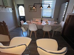 Sleeps 10-12 Snowdonia North Wales Nr Zip World