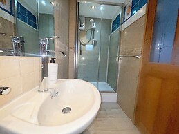 Sleeps 10-12 Snowdonia North Wales Nr Zip World