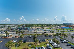 Sterling Sands 604 2 Bedroom Condo by RedAwning