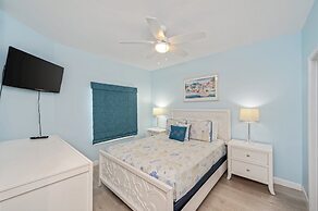 Sterling Sands 604 2 Bedroom Condo by RedAwning