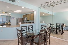 Sterling Sands 604 2 Bedroom Condo by RedAwning