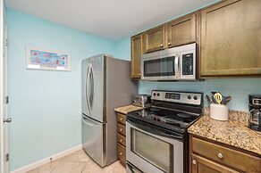 Sterling Sands 604 2 Bedroom Condo by RedAwning