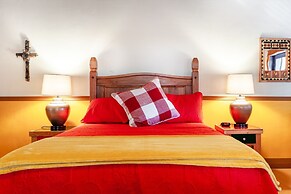 Casita Del Sol Charming Private Studio Studio Bedroom Cabin by RedAwni