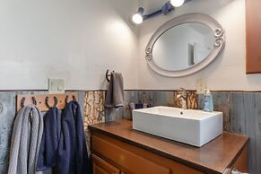 Casita Del Sol Charming Private Studio Studio Bedroom Cabin by RedAwni