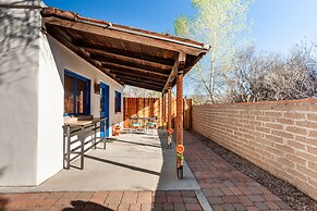 Casita Del Sol Charming Private Studio Studio Bedroom Cabin by RedAwni