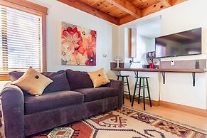 Casita Del Sol Charming Private Studio Studio Bedroom Cabin by RedAwni