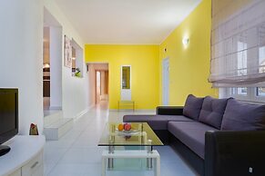 Comfort apartments with pool in Medulin