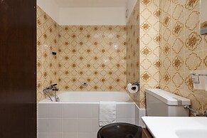 App Les Rocailles 9 Family Retreat With Sauna