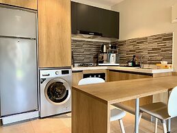 Forest View Apartments