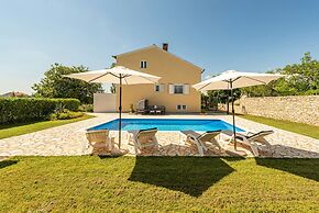 Villa Basil
