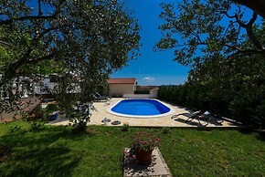 Villa Pine