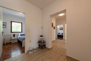 Villa Pine