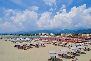 Francesca 2 600m From Sea