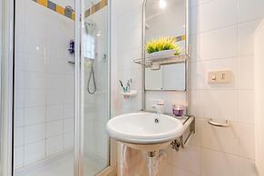 Mare 7 250m From Sea