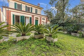 Il Gladiolo - Focette 100mt From Sea