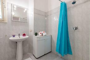 La Fresia - Focette 100mt From Sea