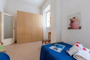 La Fresia - Focette 100mt From Sea