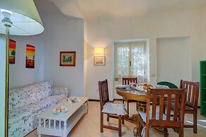 La Fresia - Focette 100mt From Sea