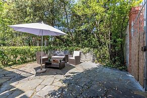 La Fresia - Focette 100mt From Sea