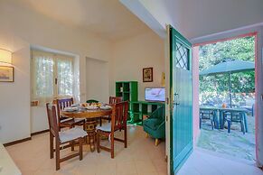 La Fresia - Focette 100mt From Sea