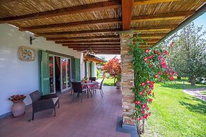 Villa Clara few km from the sea