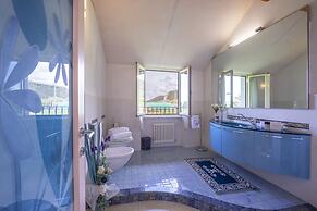 Villa Clara few km from the sea