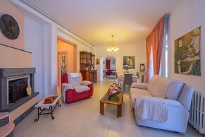 Villa Clara few km from the sea