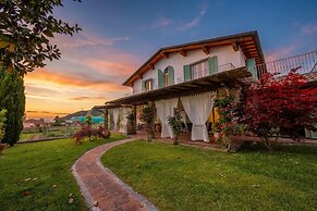 Villa Clara few km from the sea