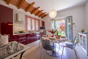 Villa Clara few km from the sea