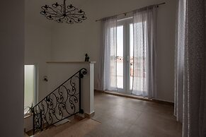 Five bedroom villa Emily with pool