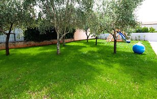 Five bedroom villa Emily with pool