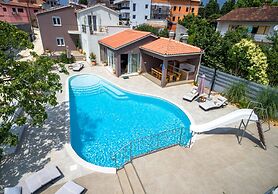 Five bedroom villa Emily with pool