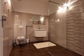 Five bedroom villa Emily with pool