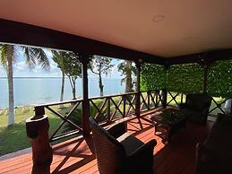 Coras Place Bacalar Lagoon Front