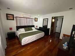 Coras Place Bacalar Lagoon Front