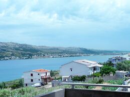 Beautiful Coastline View Apartment a4