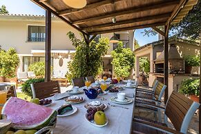 Villa Can Llamas Rent Per Week