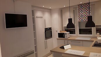 Apartment Sarita With the Balcony, Near the Main bus Station