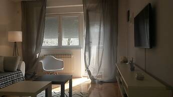 Apartment Sarita With the Balcony, Near the Main bus Station