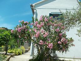 Detached House Miketa