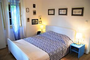 Detached House Miketa